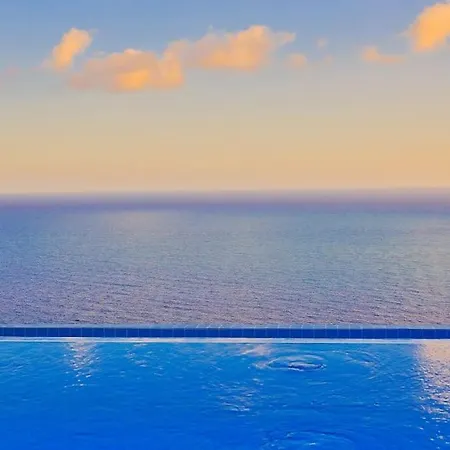 Pari / Kalkan 호텔